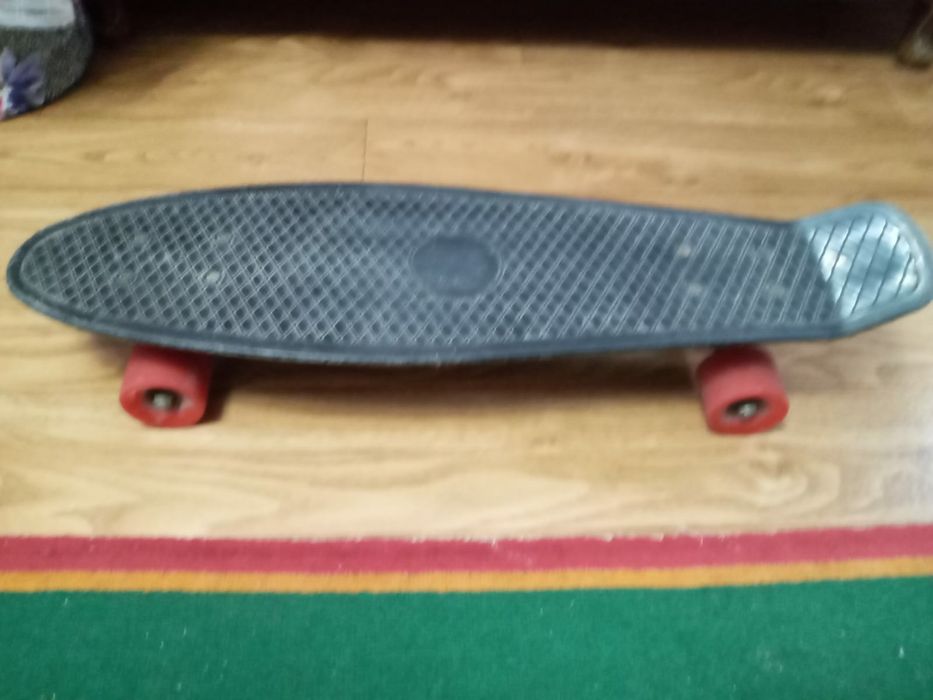 Скейтборд в хорошем состоянии