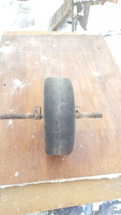 Колесо для тележки металл 30см.