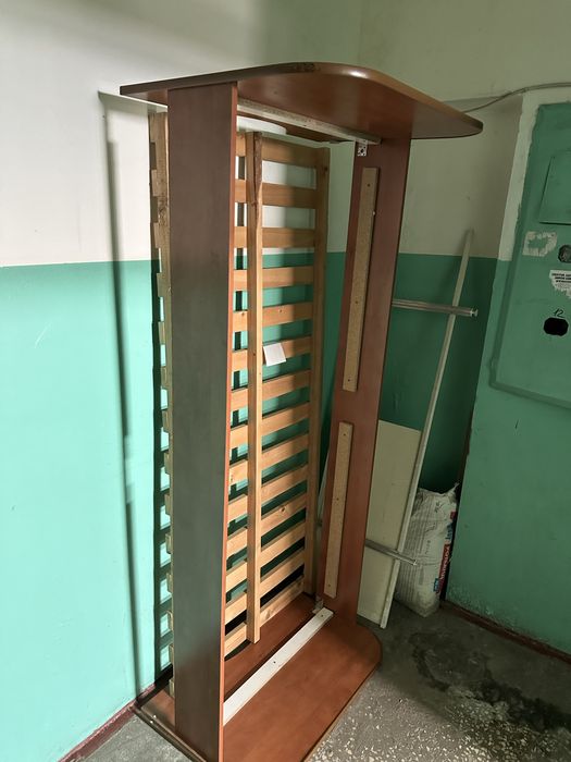 Кровать продам срочно
