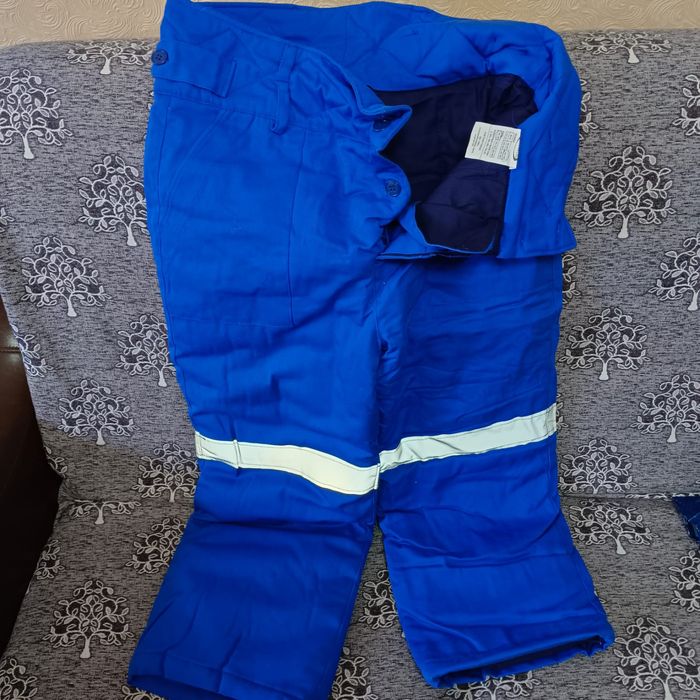 Спецодежда и военная куртка