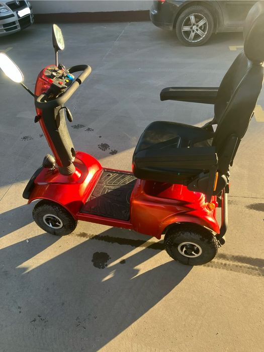 Инвалиден скутер