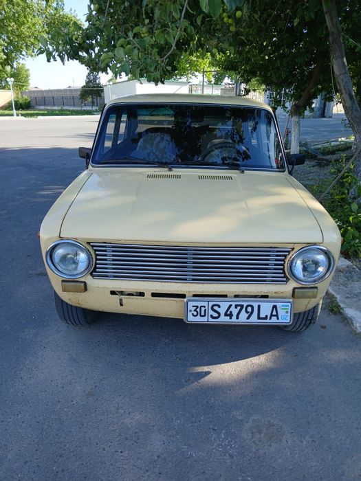 Vaz 21013 yili 1984
Narxi 26 million
Metan 77 lik balon
Mator 03
Matiz