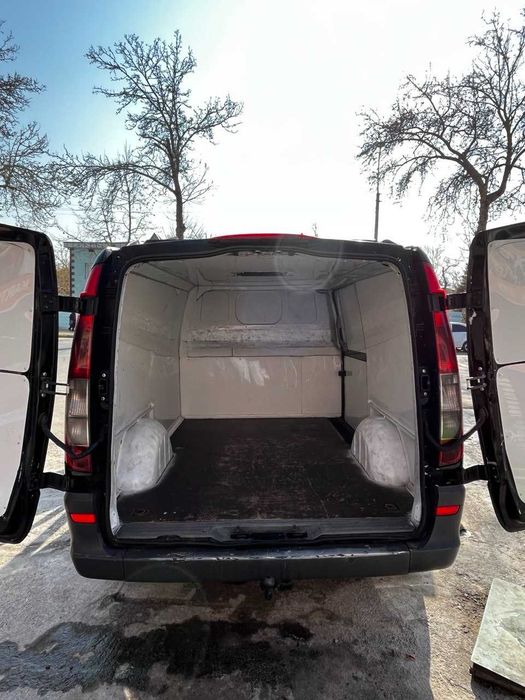 Mercedes Benz vito long срочно сотилади