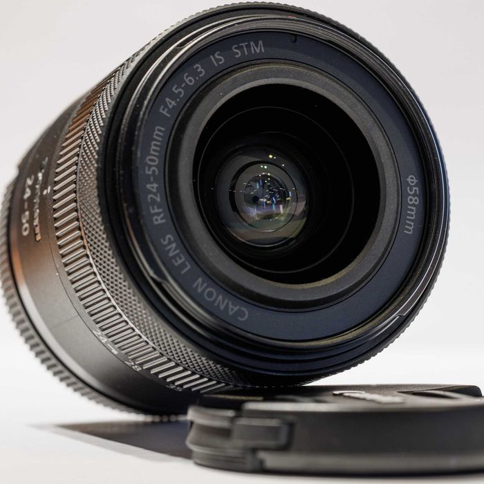 обектив Canon RF 24-50mm f/4.5-6.3 IS STM