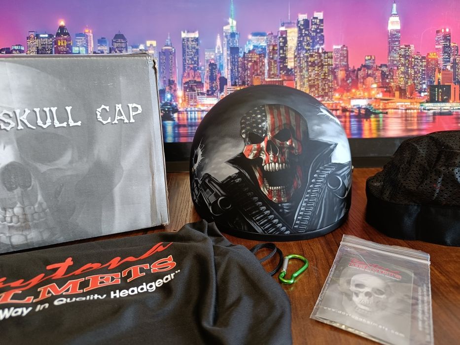 Мото шлем от бренда DAYTONA