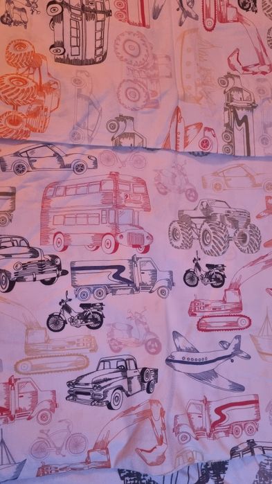 Patut Ikea copii 70x160 cm, include somiera, saltea, 2 seturi lenjerii