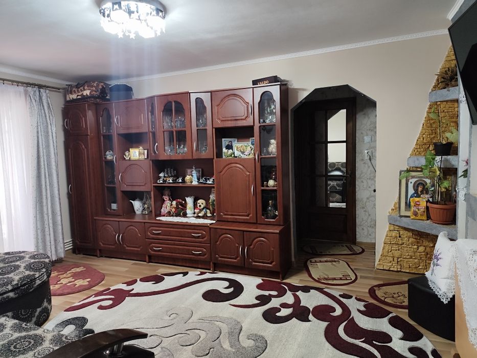 Vând apartament cu 2 camere