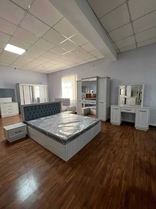 Spalniy Sora yotoqxona to'plamlari.