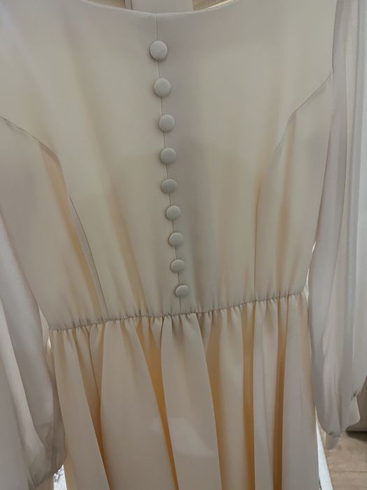 Продаю платье 46 размер