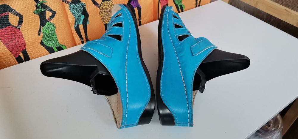 Сини чехли естествена кожа 40 н.