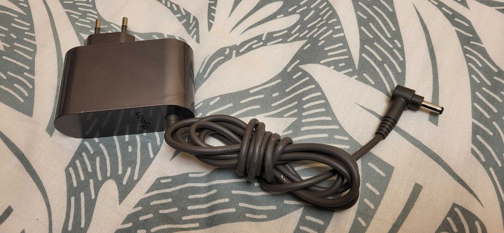 Incarcator Aspirator vertical Dyson V10  de 30V-45V - 1.1A fuctional