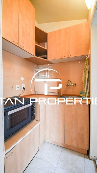 Дава се под наем Двустаен апартамент в София, Лозенец - 40 кв.м за 407.49 € - Снимка #4