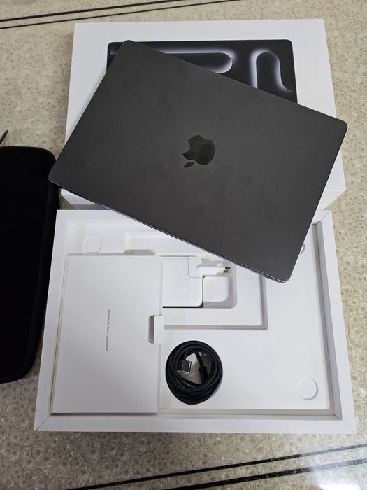 MacBook Pro M3 Pro 14 dyum 18GB_512GB full box sotiladi