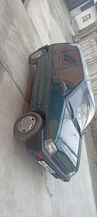 1996 yil 
benzinda 
navarotlari bor 
multimediya rul 
chihol zoʻrid