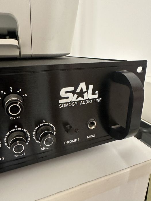 Stație cu boxe DE VANZARE