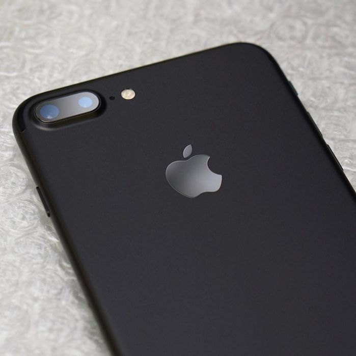 iPhone 7 plus продам