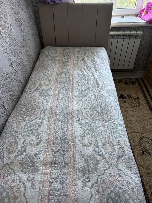 Односпальная кровать