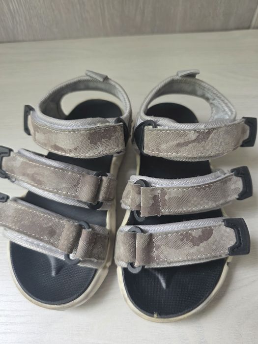 Сандали 27р и 32р мальчику