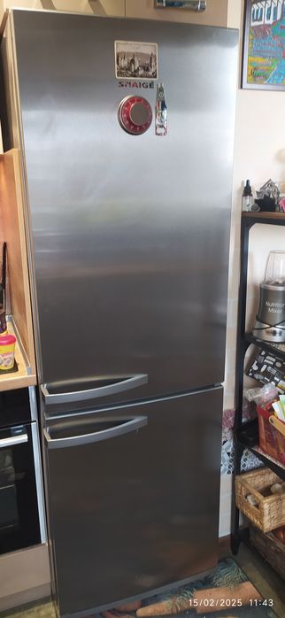 Хладилник SNAIGE с фризер А++ антибактериален