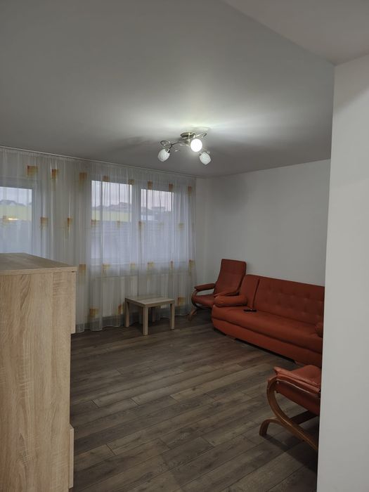 Apartament de inchiriat decomandat