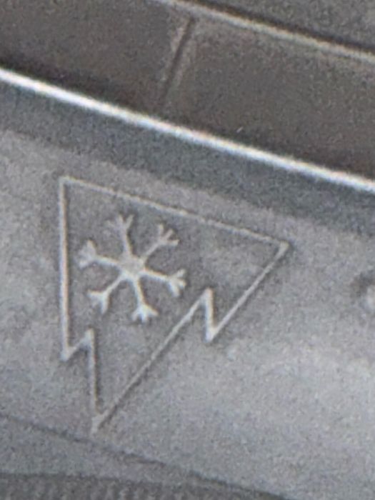 Caucicuri iarna 235 50 R19
