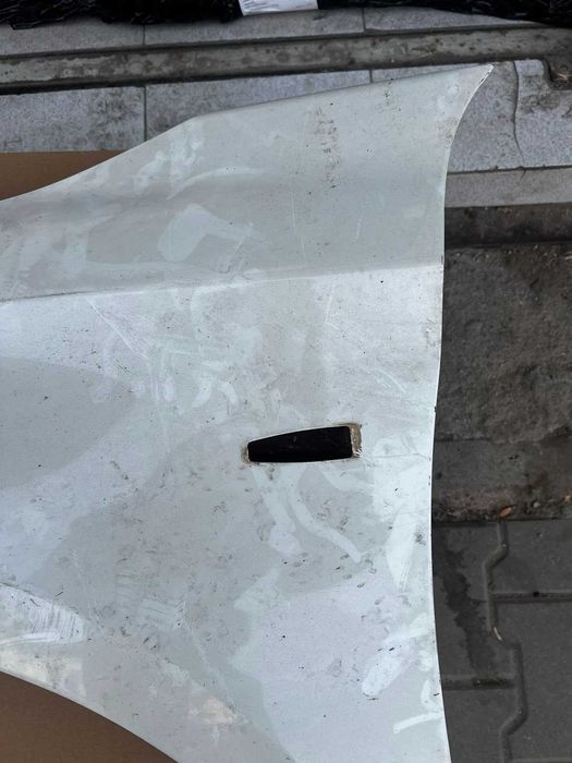 Калник ляв MITSUBISHI L200 2015/-2019  5220J827 / 5220J823