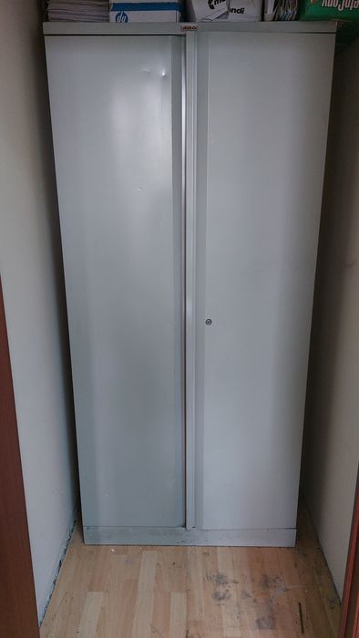 Срочно продаем для офиса