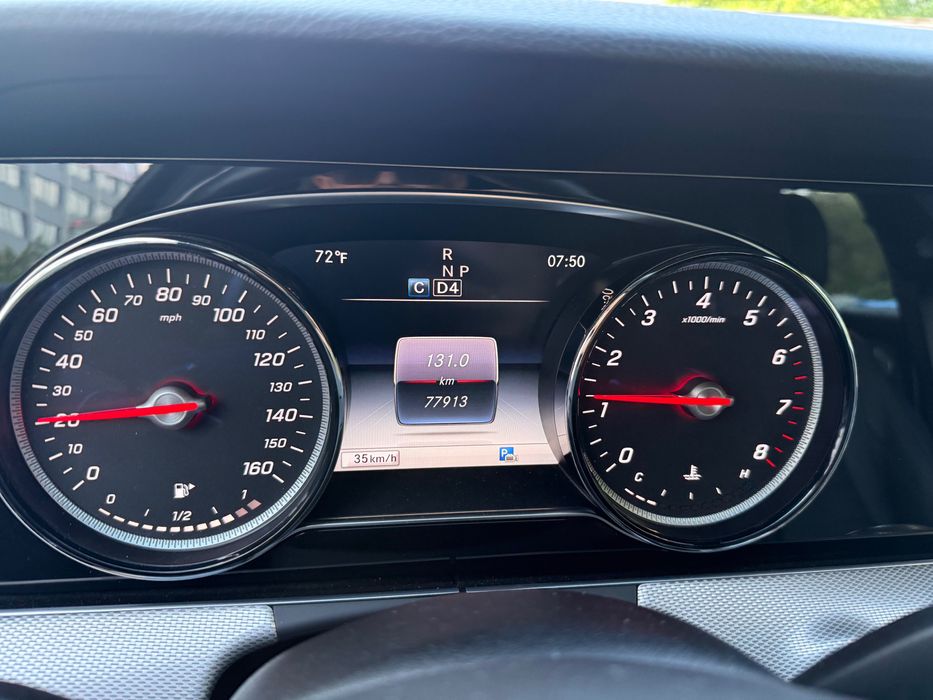 Табло за Mercedes w213