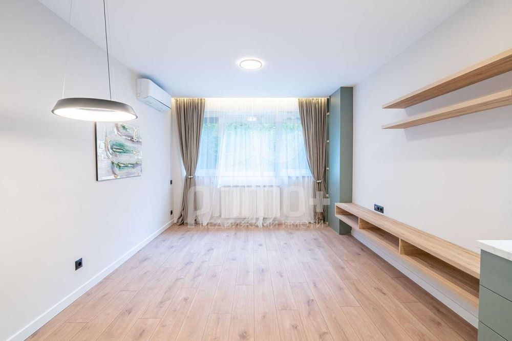 Продава се Тристаен апартамент в София, Борово - 70 кв.м за 3986 €/кв.м - Снимка #4