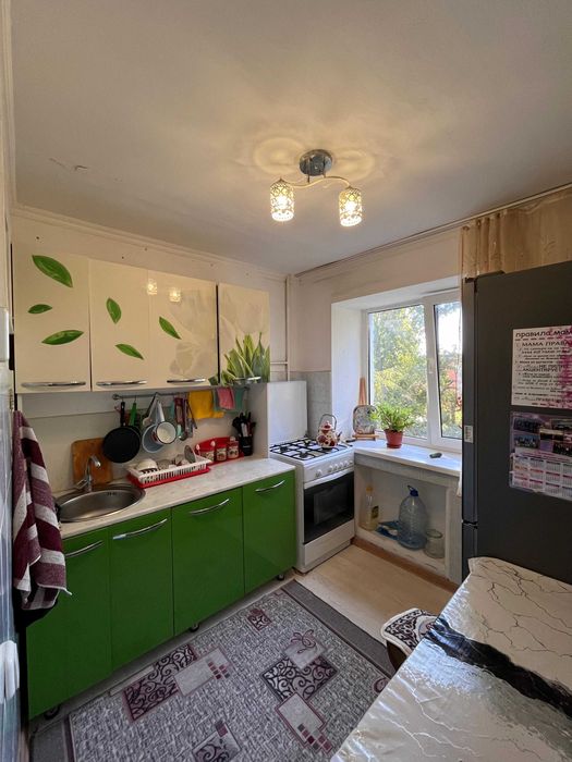 продам 3 комнатную квартиру