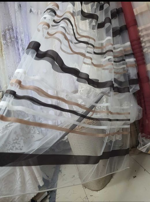 Тънки пердета хоризонтални райета