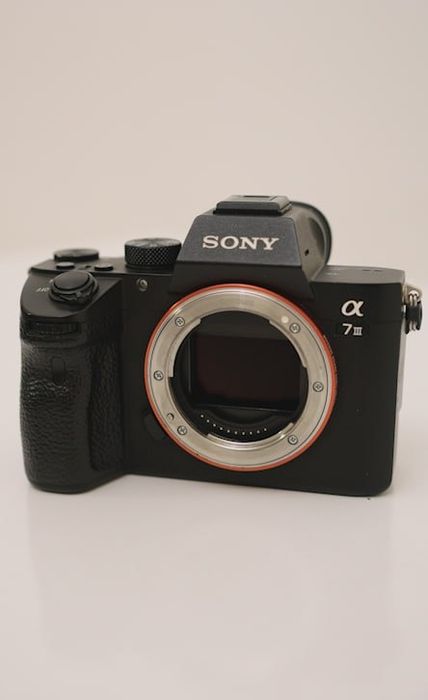 Sony A7 III sotiladi