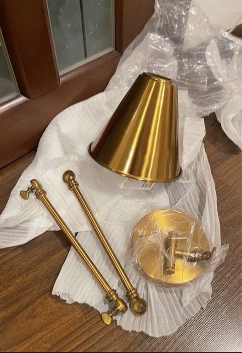 Продам настенные светильники, бра