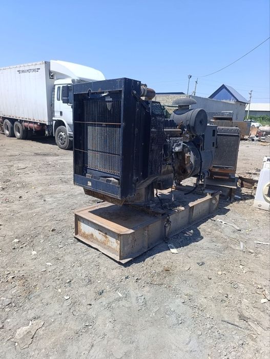Generatorlar sotiladi 150 Kw 215 Kw