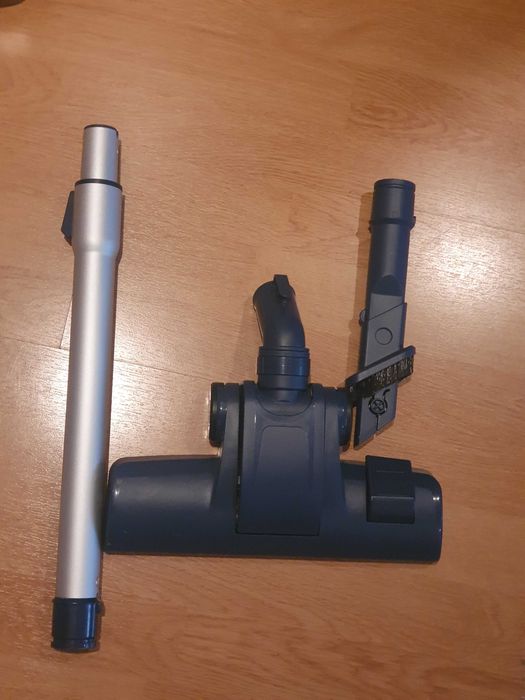 Aspirator cu cablu