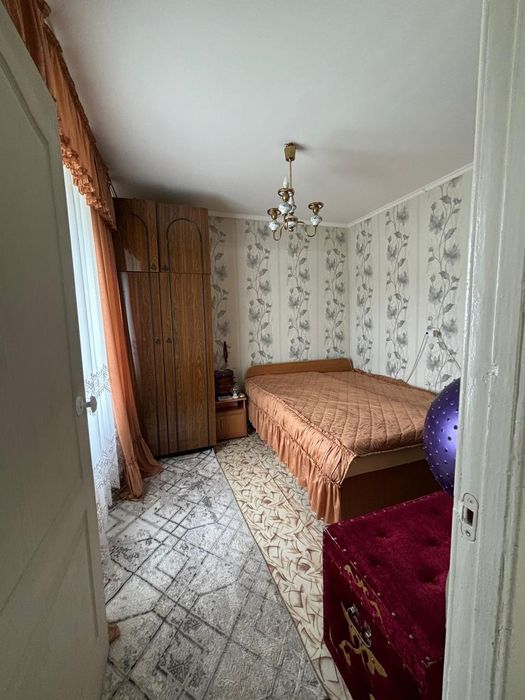 Продам 4х комнатную квартиру