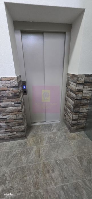 Apartament 3 camere de vânzare la Sinaia