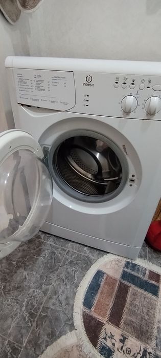 Продам стиральную машинку