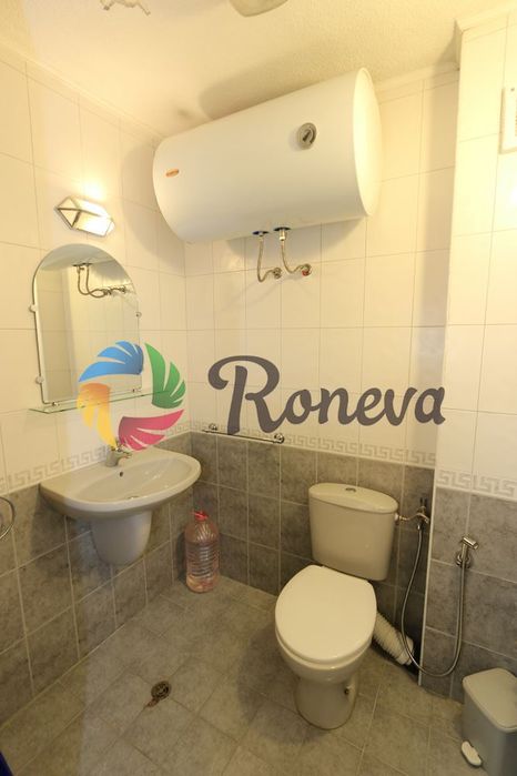 Дава се под наем Тристаен апартамент в Варна, Център - 83 кв.м за 612 € - Снимка #8