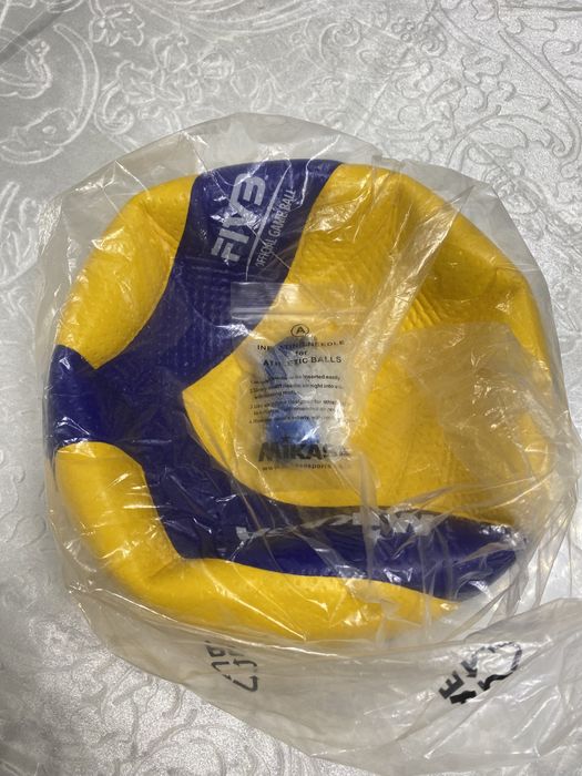 V200W оригинал волейболный мяч