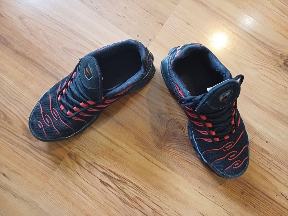 Продавам маратонки Nike