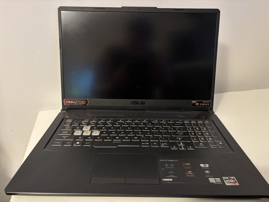 Laptop Gaming ASUS TUF A17 / Ryzen 7 / RTX 3070 8GB / 16GB RAM / 144Hz