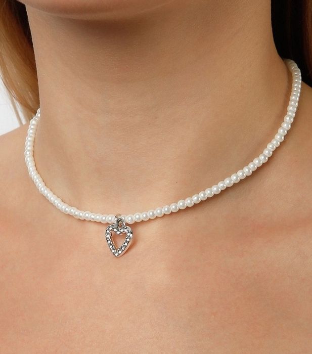 Чокеры, украшение