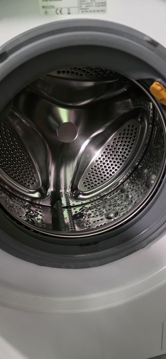 Пералня със сушилня LG 2в1 – 7/4 кг slim