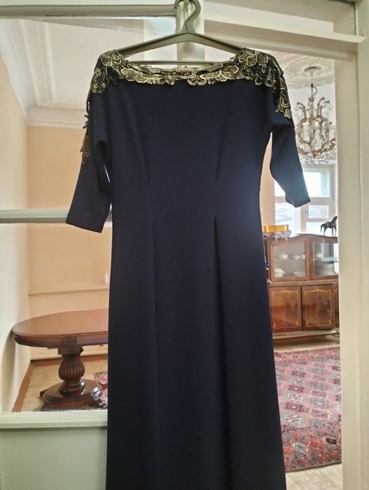 Продам шикарные платья