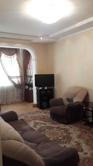 Продается  4-х комнатная  квартира 11 к-л , Учтепинского  района.