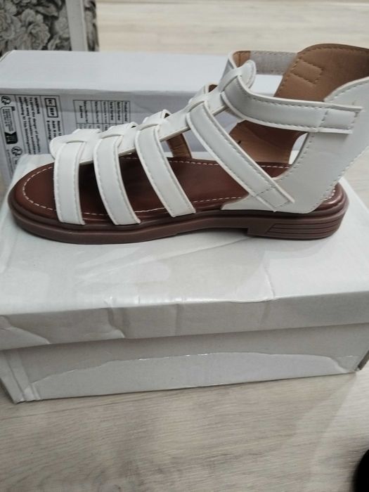 Сандали для девочки