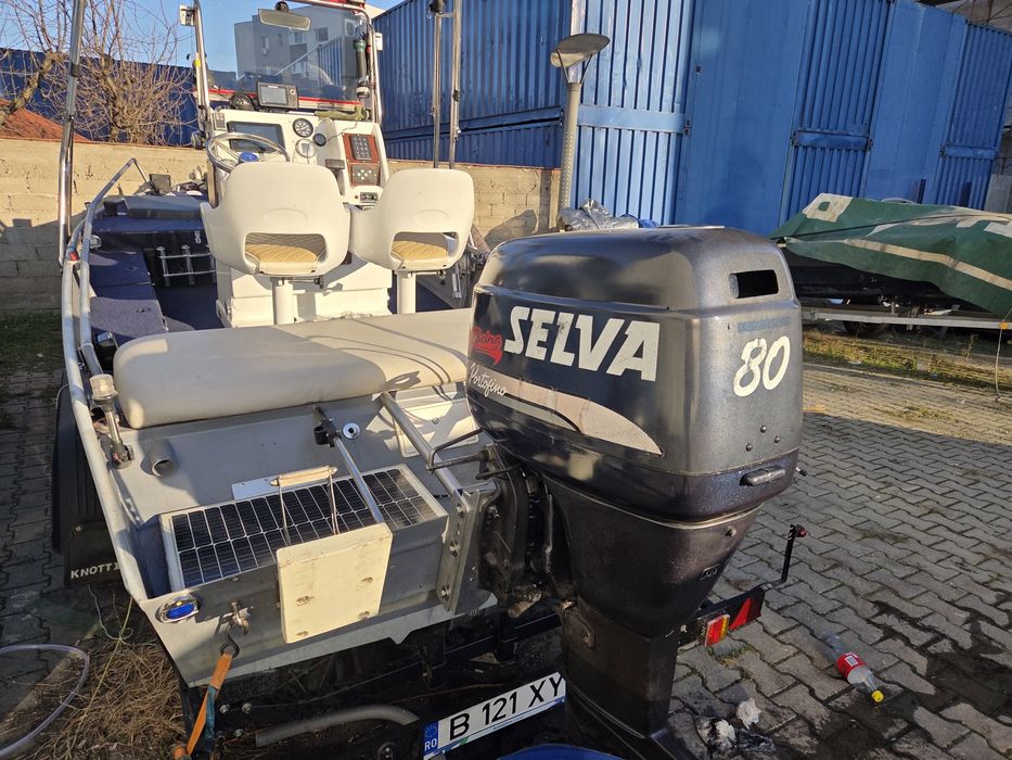 Barca aluminiu de vanzare.  Rog cititi toate detaliile.