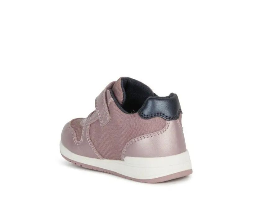 Geox новые ,23р за 9500