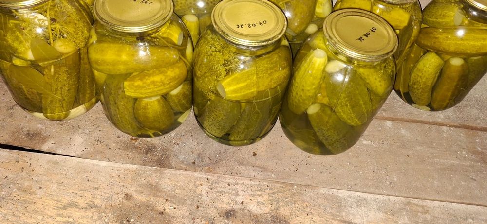 Продам соленья огурцы 2 литра 1800 тг